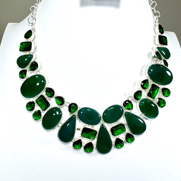 Jewelry - Green Onyx 925 Large Gemstone Necklace